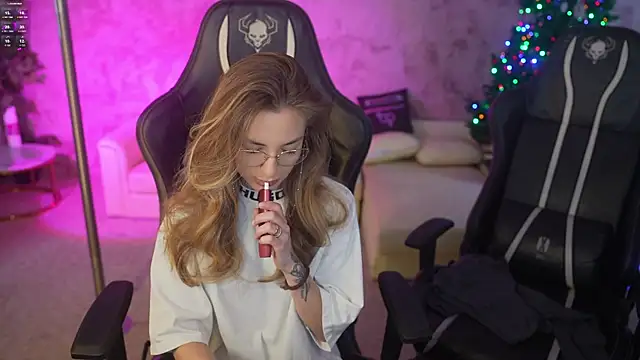 Kisasolo online show from 12-17-25, 08:15