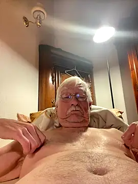 Steffibi1954 online show from 11-21-25, 04:11