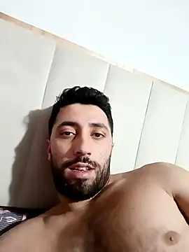 Snapshot of Rakiyy34 chatting on 02-01-25, 02:13 Rakiyy34 online show from 02-01-25, 02:13