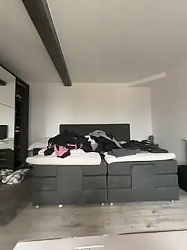 MaviePearl online show from 03-11-26, 07:58