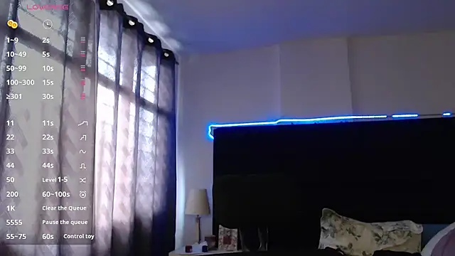 andrewmhilton  online show from 11-09-25, 06:06