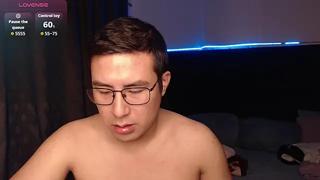 andrewmhilton  online show from 12-01-25, 06:07