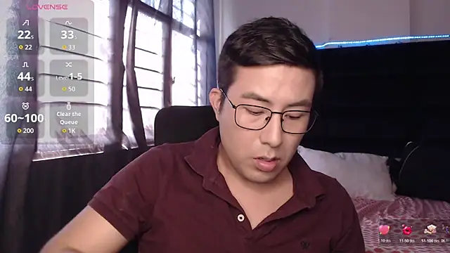 andrewmhilton  online show from 02-17-26, 08:59