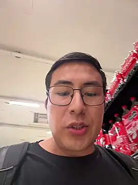 andrewmhilton  online show from 03-05-26, 12:28