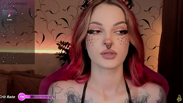 BratzieDarsie online show from 10-31-25, 10:05