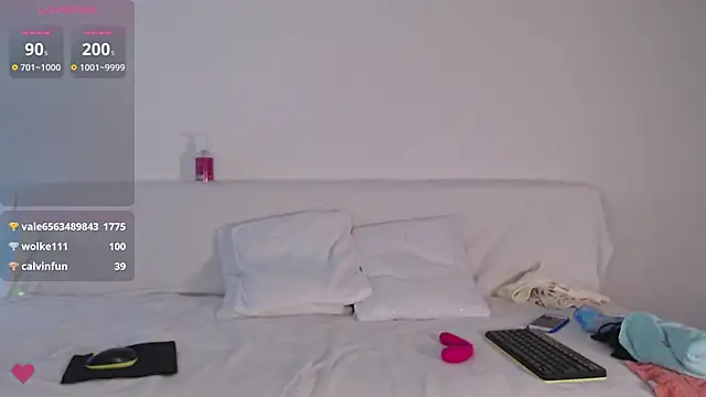 Kate001 online show from 12-28-24, 10:03