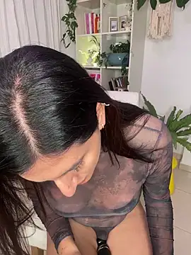 Snapshot of ari_artis chatting on 06-03-26, 01:41 ari artis online show from 06-03-26, 01:41