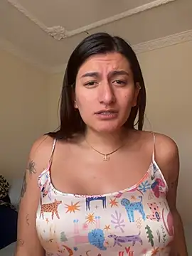 Snapshot of ari_artis chatting on 06-19-26, 06:23 ari artis online show from 06-19-26, 06:23