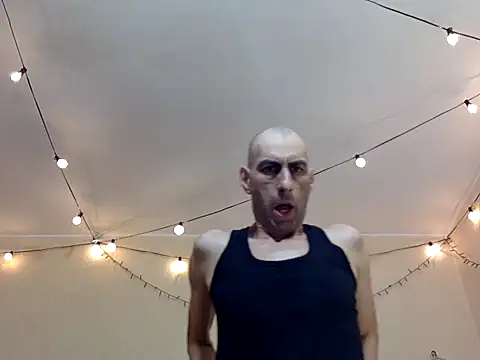 HandsomeAlfie online show from 09-18-25, 02:13