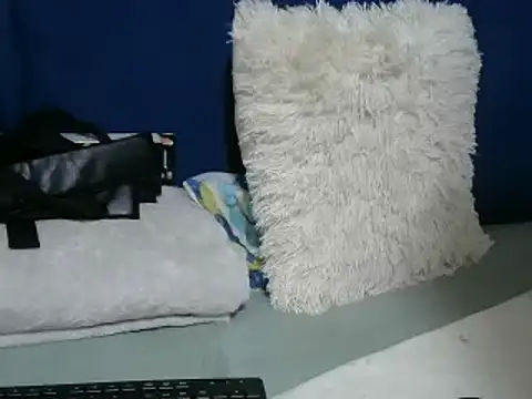Snapshot of Lelety79 chatting on 02-09-25, 10:53 Lelety79 online show from 02-09-25, 10:53