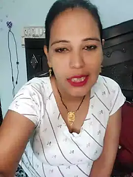 Snapshot of Poojabhabi101 chatting on 12-07-24, 05:48 Poojabhabi101 online show from 12-07-24, 05:48