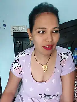 Snapshot of Poojabhabi101 chatting on 12-12-24, 06:25 Poojabhabi101 online show from 12-12-24, 06:25