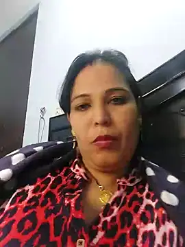 Snapshot of Poojabhabi101 chatting on 12-16-24, 05:33 Poojabhabi101 online show from 12-16-24, 05:33