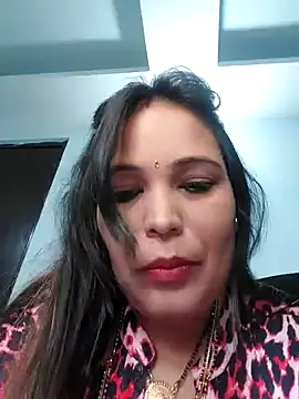 Snapshot of Poojabhabi101 chatting on 12-25-24, 06:41 Poojabhabi101 online show from 12-25-24, 06:41