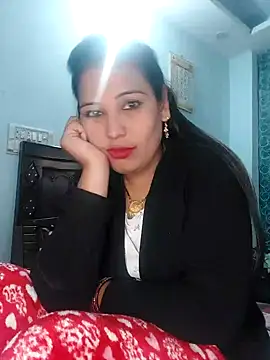 Snapshot of Poojabhabi101 chatting on 01-05-25, 06:02 Poojabhabi101 online show from 01-05-25, 06:02
