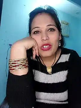 Snapshot of Poojabhabi101 chatting on 01-07-25, 05:09 Poojabhabi101 online show from 01-07-25, 05:09
