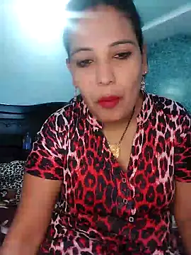 Snapshot of Poojabhabi101 chatting on 01-11-25, 06:14 Poojabhabi101 online show from 01-11-25, 06:14