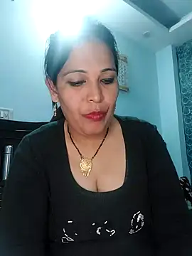 Snapshot of Poojabhabi101 chatting on 01-15-25, 05:05 Poojabhabi101 online show from 01-15-25, 05:05