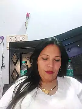 Snapshot of Poojabhabi101 chatting on 02-20-25, 12:04 Poojabhabi101 online show from 02-20-25, 12:04