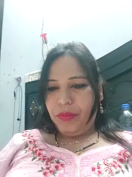 Snapshot of Poojabhabi101 chatting on 03-08-25, 06:10 Poojabhabi101 online show from 03-08-25, 06:10