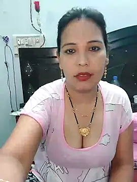 Snapshot of Poojabhabi101 chatting on 03-16-25, 05:47 Poojabhabi101 online show from 03-16-25, 05:47