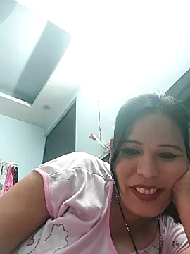 Snapshot of Poojabhabi101 chatting on 03-22-25, 06:11 Poojabhabi101 online show from 03-22-25, 06:11
