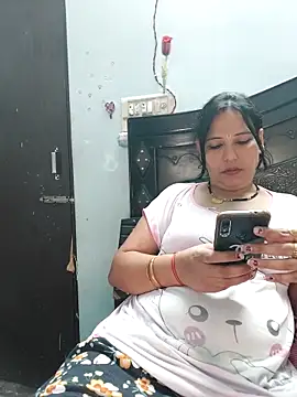 Snapshot of Poojabhabi101 chatting on 10-04-25, 05:16 Poojabhabi101 online show from 10-04-25, 05:16