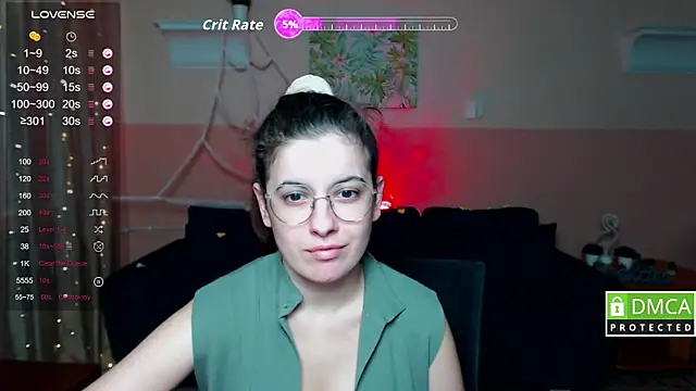 Aminabeatris online show from 10-30-25, 12:28