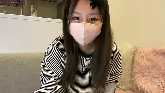 Snapshot of Ray-00 chatting on 01-19-25, 06:09 Ray-00 online show from 01-19-25, 06:09