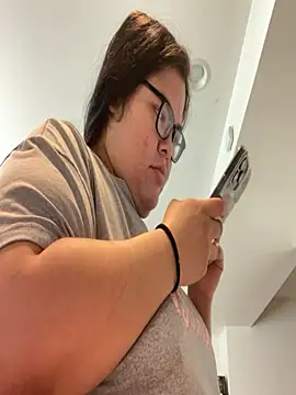 LiverandBrat77 online show from 11-26-25, 05:58