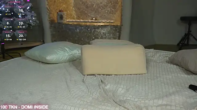 Snapshot of LanaLee chatting on 01-16-25, 12:45 LanaLee online show from 01-16-25, 12:45