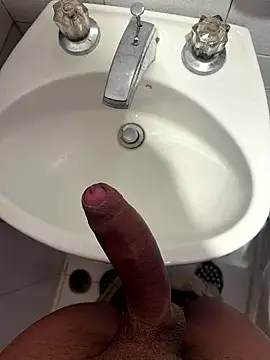 hurrencam online show from 01-12-26, 07:46