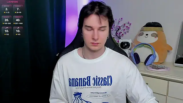 Snapshot of Vincent_Strong chatting on 03-20-26, 01:27 Vincent Strong online show from 03-20-26, 01:27