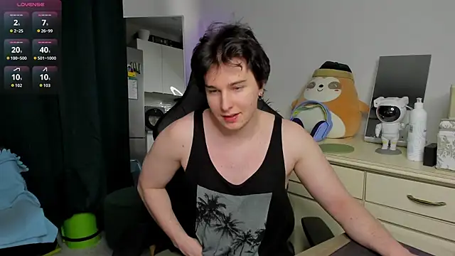 Snapshot of Vincent_Strong chatting on 04-05-26, 02:36 Vincent Strong online show from 04-05-26, 02:36