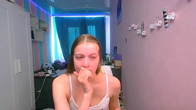 Snapshot of __Aphrodita__wow__ chatting on 03-22-25, 12:25   Aphrodita  wow   online show from 03-22-25, 12:25
