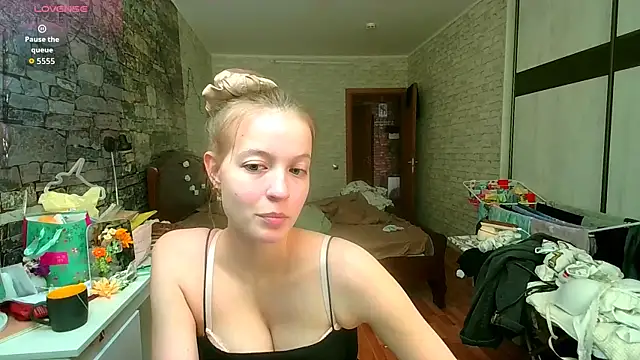   Aphrodita  wow   online show from 02-06-26, 08:07