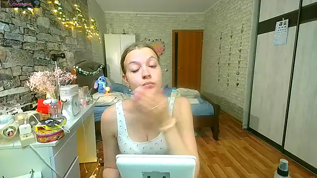   Aphrodita  wow   online show from 06-26-26, 12:09