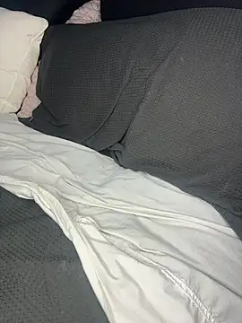 Gayginger86 online show from 12-16-25, 04:06