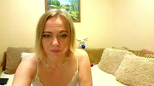 YourQueenX online show from 06-09-26, 04:35