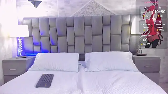 Snapshot of CinthiaCollins chatting on 01-05-25, 03:53 CinthiaCollins online show from 01-05-25, 03:53