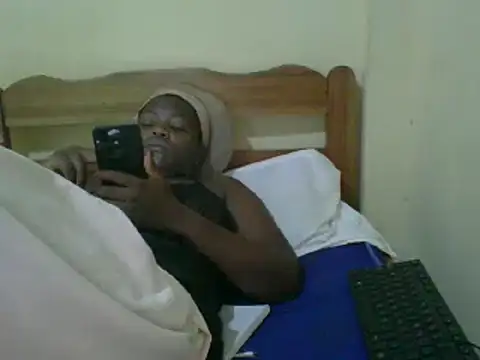 Snapshot of sweet-frida22 chatting on 02-15-25, 06:44 sweet-frida22 online show from 02-15-25, 06:44