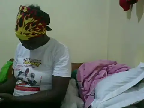 Snapshot of sweet-frida22 chatting on 03-07-25, 05:38 sweet-frida22 online show from 03-07-25, 05:38