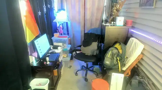 Snapshot of Daddysthick chatting on 12-03-24, 05:55 Daddysthick online show from 12-03-24, 05:55