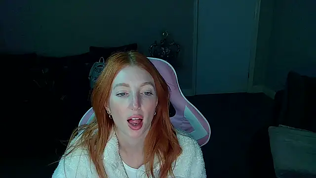 Red firesquirt online show from 03-12-25, 09:24