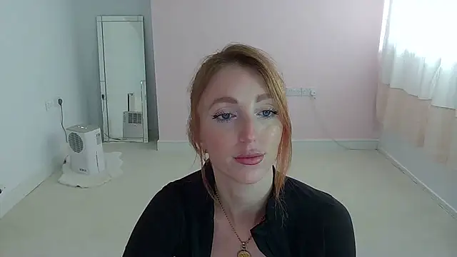 Red firesquirt online show from 06-11-26, 02:04