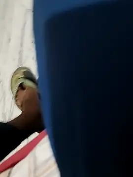 xxxhugedick0001 online show from 03-04-25, 07:19