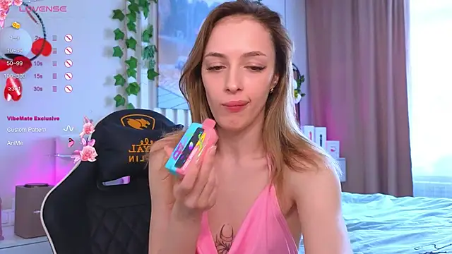 Snapshot of Lana_me chatting on 03-06-25, 06:30 Lana me online show from 03-06-25, 06:30