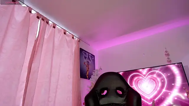 TiffanyBela online show from 12-04-25, 09:12