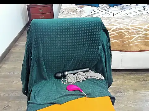 Snapshot of karina_sex68 chatting on 10-09-25, 02:37 karina sex68 online show from 10-09-25, 02:37