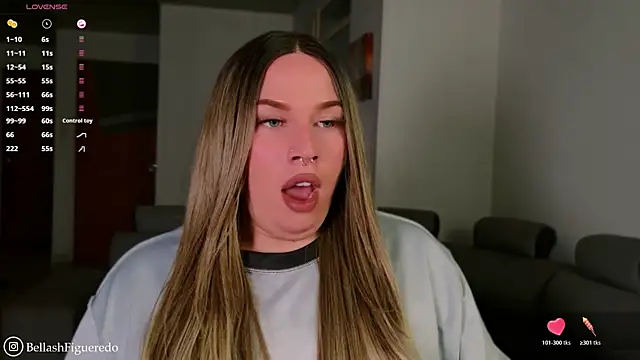 IsabellaFigueredo   online show from 04-09-26, 06:19